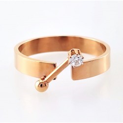Roségoudkleurig Roestvrij Stalen Ring met Piercing-Design