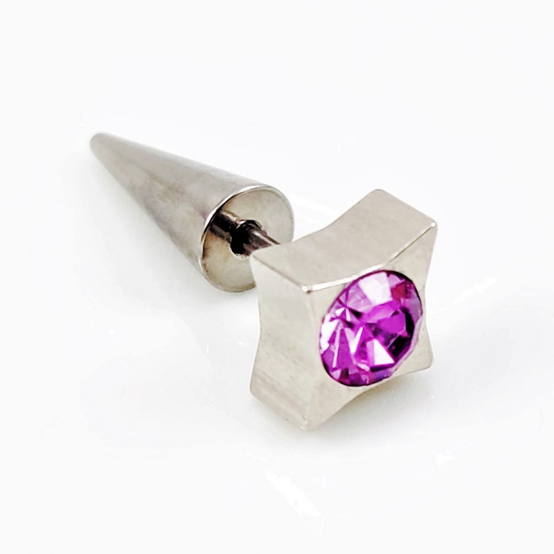 Zilverkleurige Stalen Fake Oorbel met Paarse Zirkonia Zilverkleurige Stalen Fake Oorbel met Paarse Zirkonia