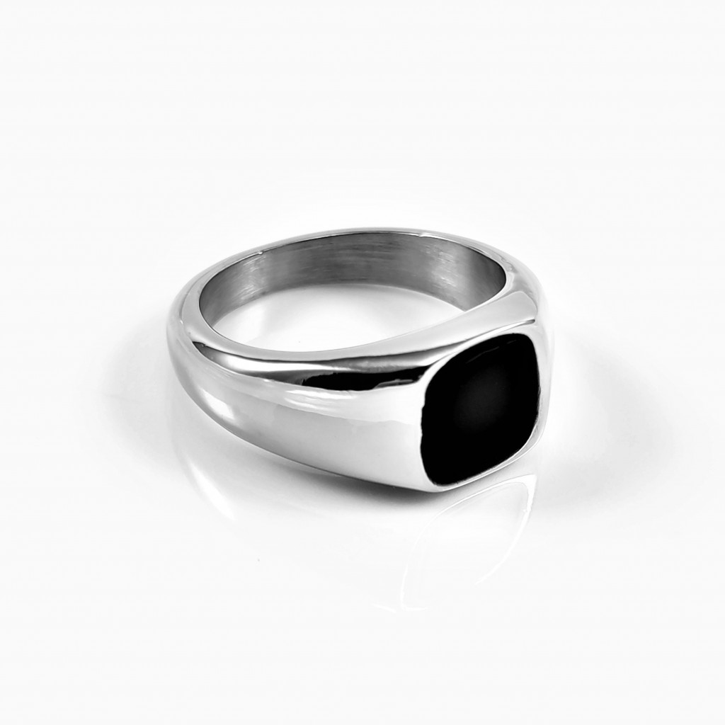 Perforeren hoek verzameling Roestvrij Stalen Heren Zegelring met Zwart Emaille Kleur Zwart Ring Omtrek  57 mm (diameter 18,1 mm)