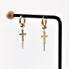 Ø15mm Oorringen Unisex - Stalen Goudkleur - Oorbellen met Ketting een Kruishanger
