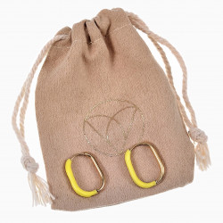 U-vormige Oorringen met Gele Emaille - 14K Goud Plated RVS