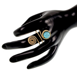 Ring Dames - Goudkleurig - Handgemaakte Aspiral en Turquoise  Kattenoogring - Verstelbaar Ring - One Size Ring