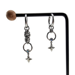 Unisex RVS Oorringen met Asymmetrische Hangers Handgemaakt door esde2