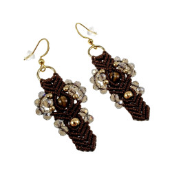 Verguld RVS - Donkerbruine Micro-Macramé Haakoorbellen met Tijgeroog