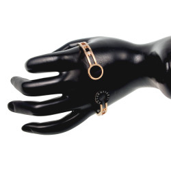 Roségoud RVS Bangle met Zwarte Details, Romeinse Letters en Zirkonia