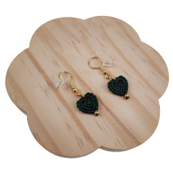 Verguld RVS - Groene Micro-Macramé Hart Oorbellen - Dames Handgemaakt