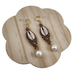 Macramé Haakoorbellen met Zoetwaterparel, Schelp en Goudkleurig Staal