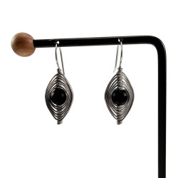 Dames Haakoorbellen met Matte Zwarte Onyx Lengte 41 mm - Handgemaakt