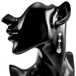 Haakoorbellen met Witte Kattenoog Stenen - Lengte 60 mm Handgemaakt