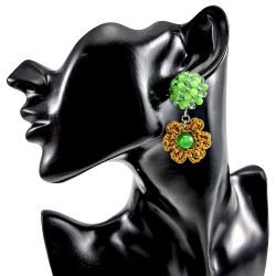 RVS Oorbellen met Groen Kristal en Gehaakte Bloem - Lengte 53 mm