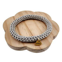 Dames Crochet Armband Lichtgrijze Satijnkoord - Polslenmaat 16 - 17 cm