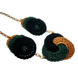 Exclusieve Gehaakte Damesketting met Keltische Knoop en Epidootsteen